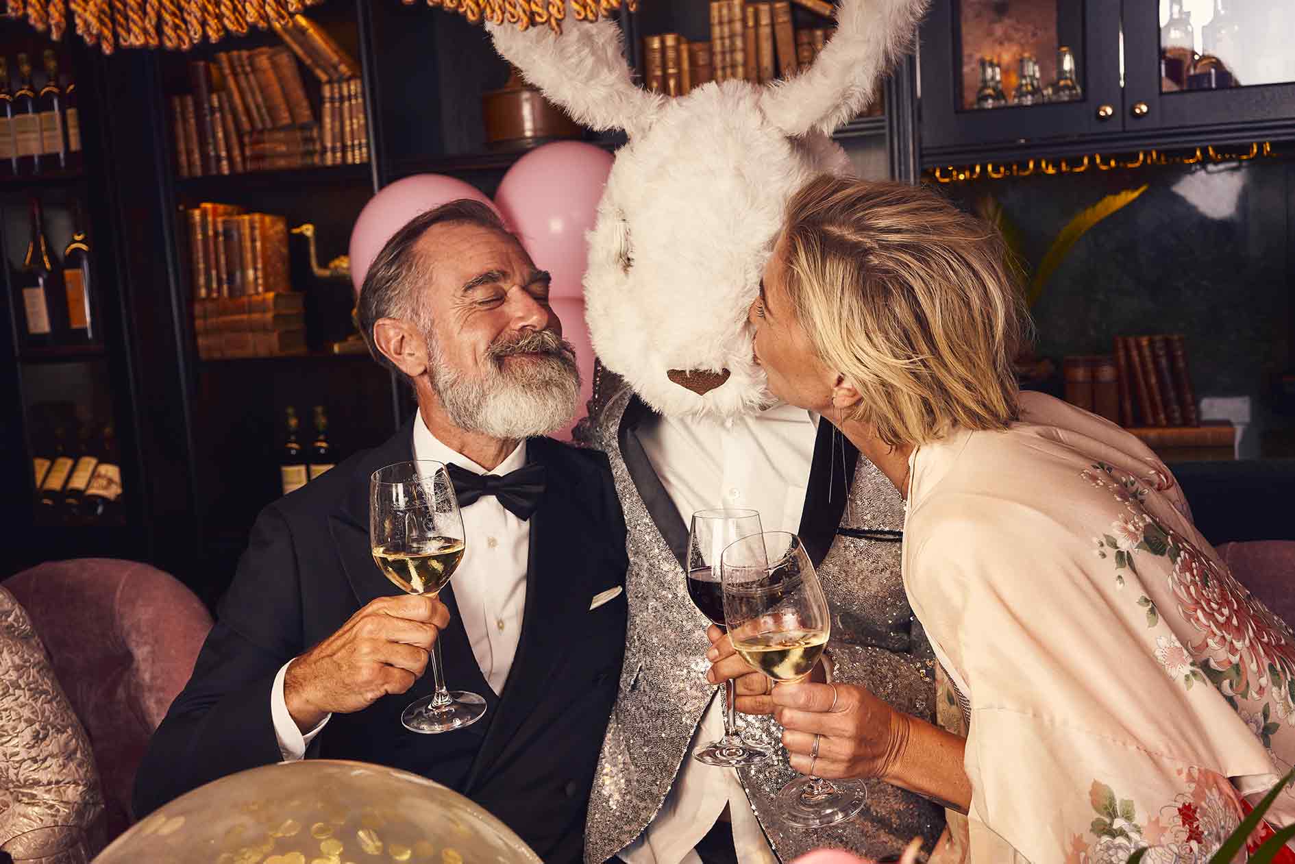 Playful Celebration at MJ’S Guests celebrating with champagne and playful entertainment at MJ'S in Malmö