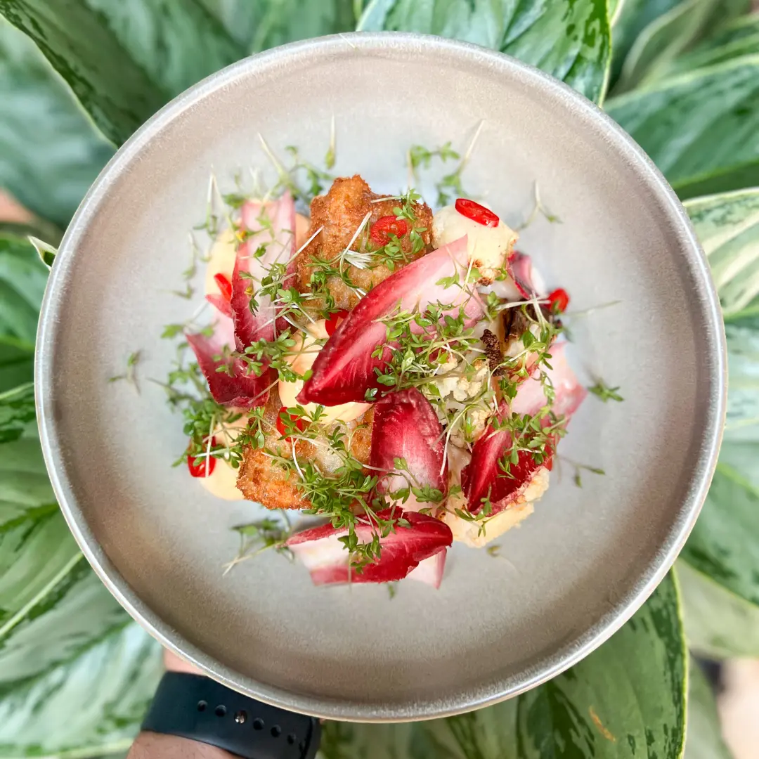 Säsongens smaker på MJ’S restaurang i Malmö Säsongsrätt med lokala råvaror serverad på MJ'S restaurang i Malmö